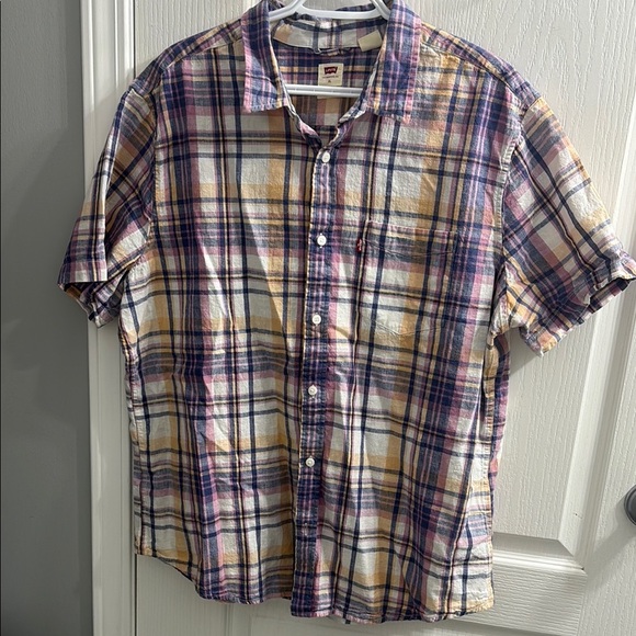 Levi's Blue and Pink Casual Button Down Shirt - Picture 3 of 5
